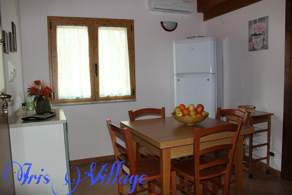 Iris Village San Sostene Екстериор снимка