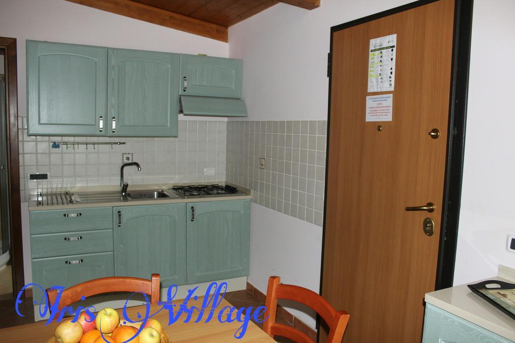 Iris Village San Sostene Екстериор снимка