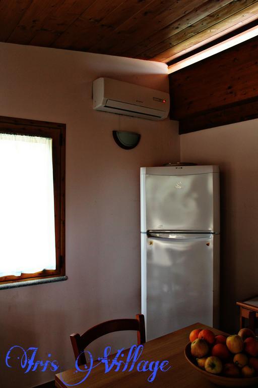 Iris Village San Sostene Екстериор снимка