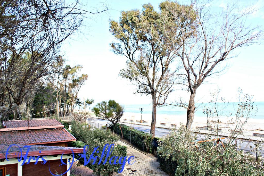 Iris Village San Sostene Екстериор снимка