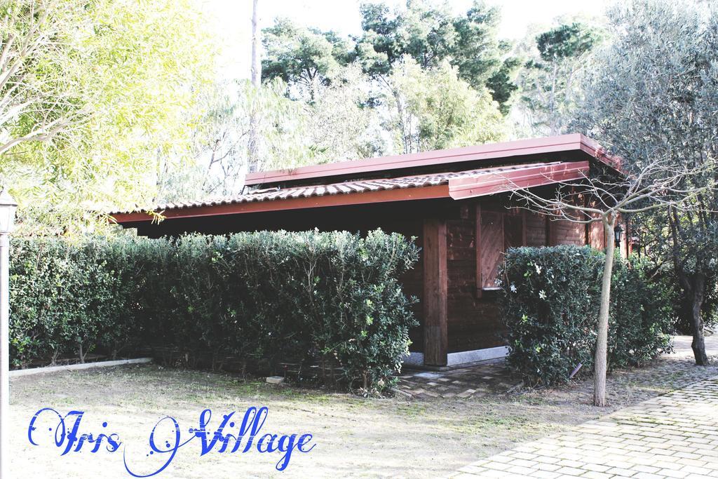 Iris Village San Sostene Екстериор снимка