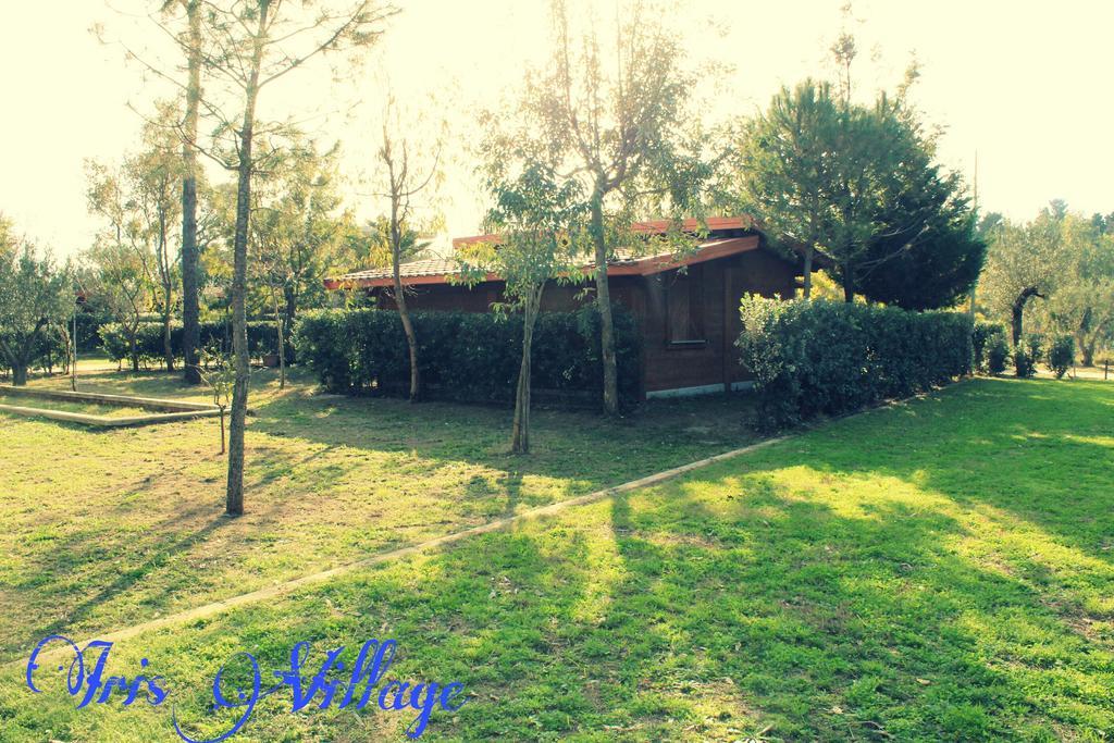 Iris Village San Sostene Екстериор снимка