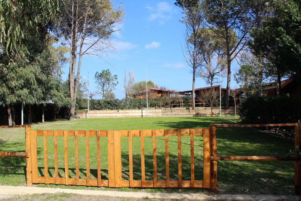 Iris Village San Sostene Екстериор снимка